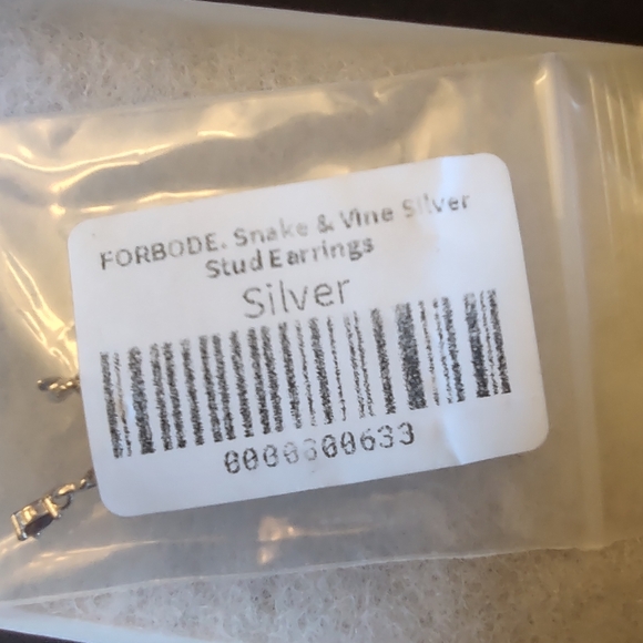 REGALROSE Forbode Snake and Vine Silver Stud Earrings - Picture 5 of 5